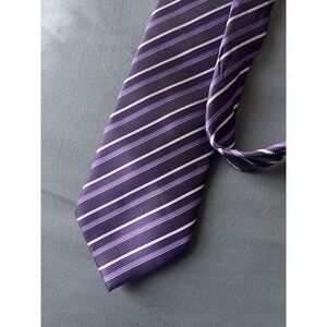 100% Silk Neck Tie Classic Mens 3.75 Brand Q Purple Silver Striped